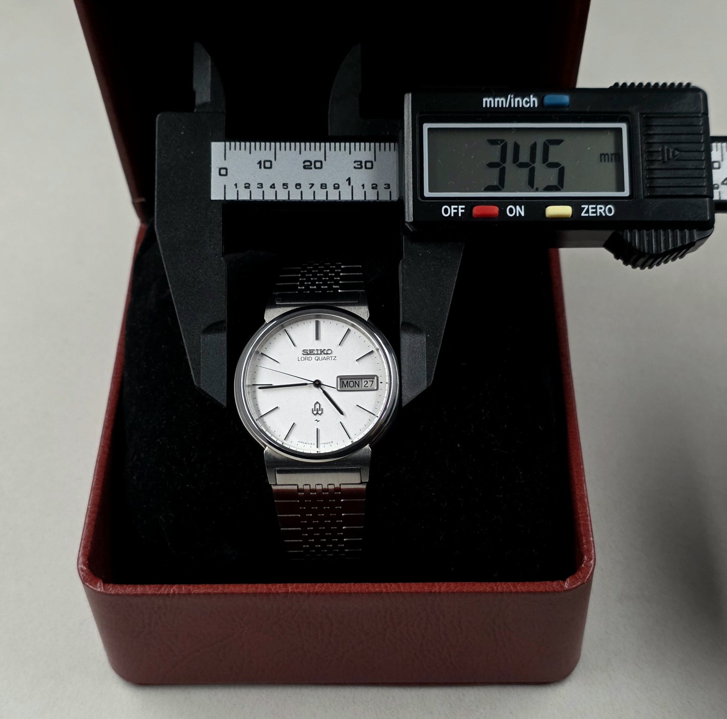 Seiko Lord Quartz 7143-7000
