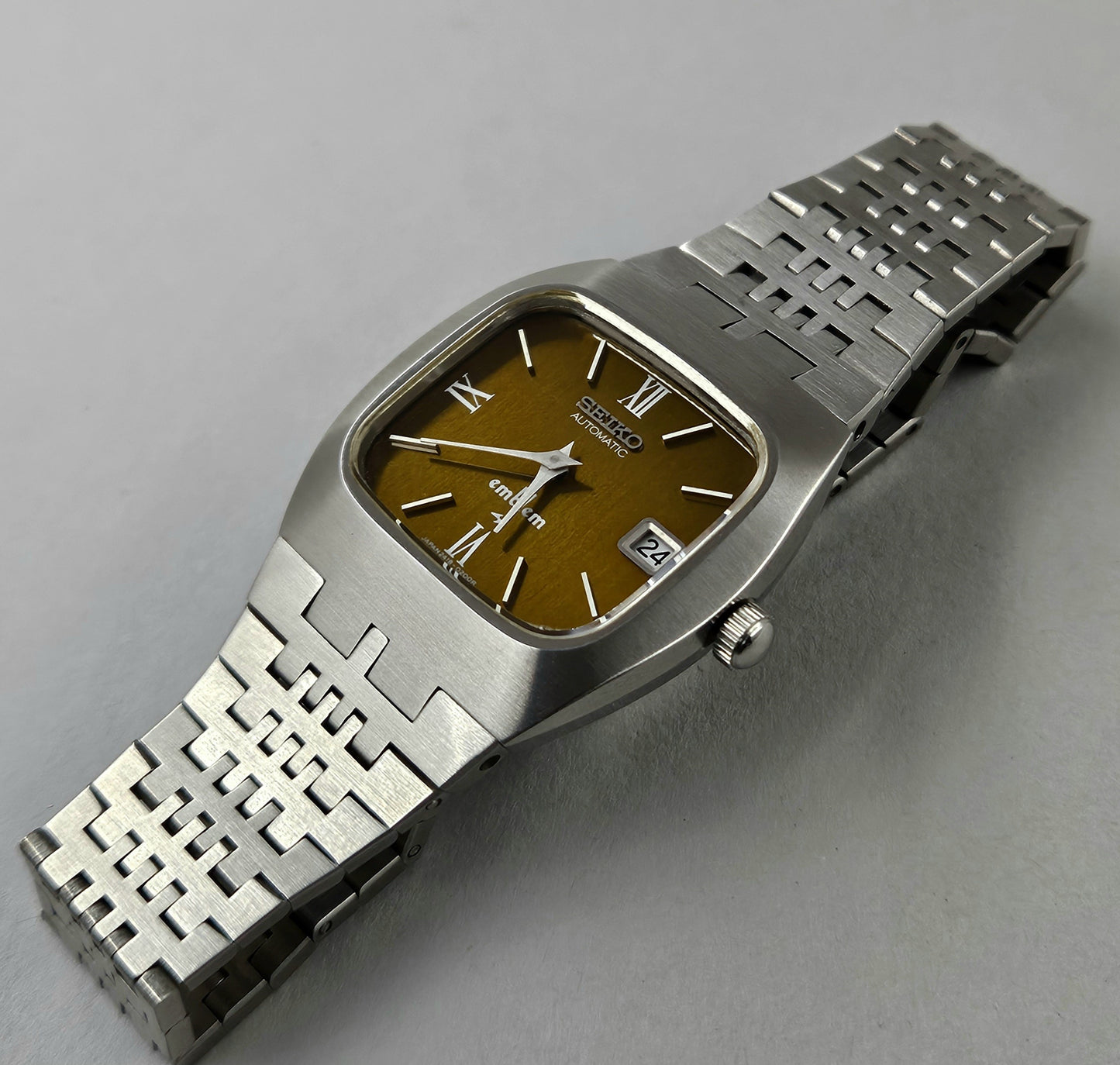 Seiko Emblem 2418-3020