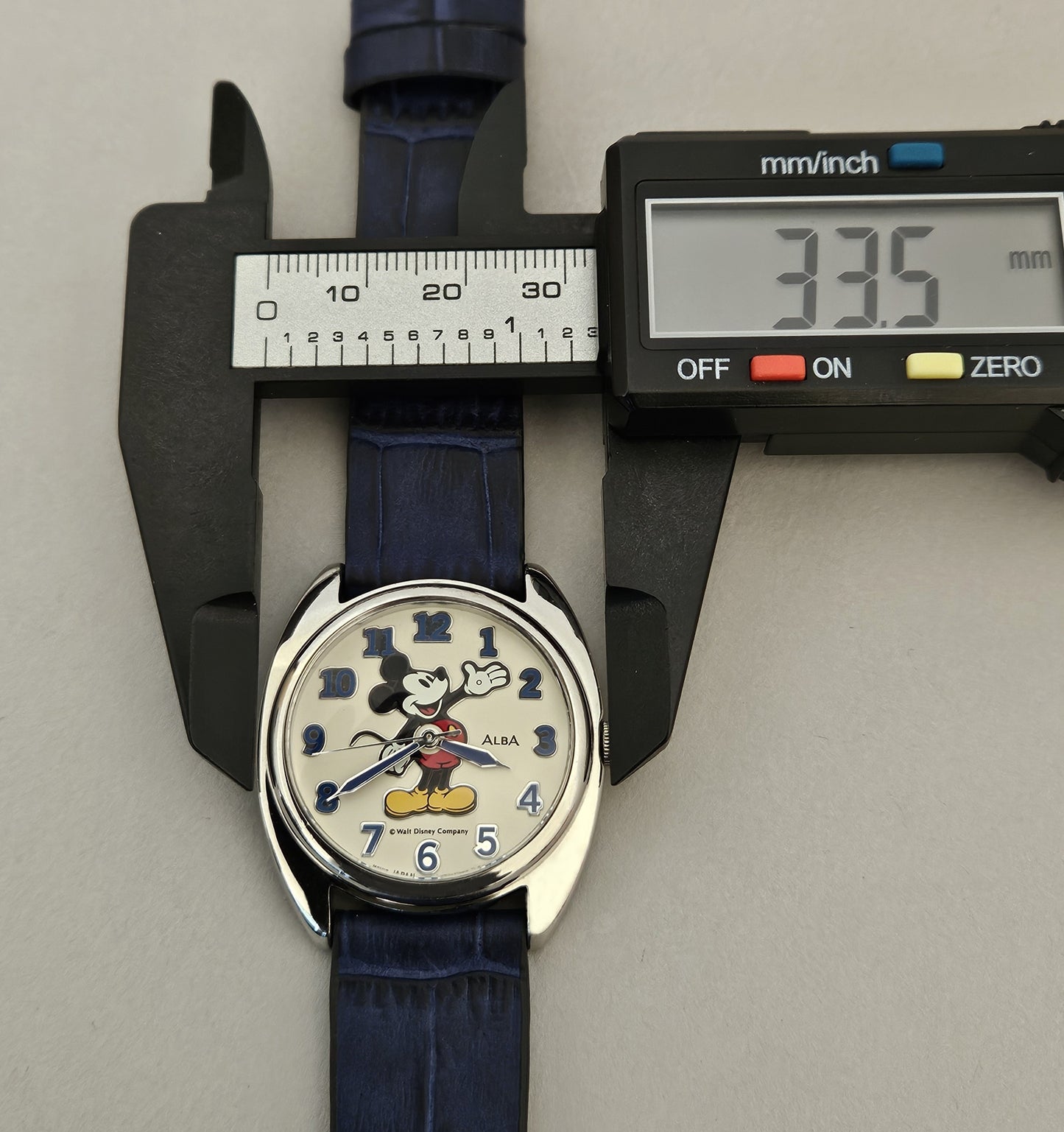 Seiko Alba Mickey Mouse V501-6P10