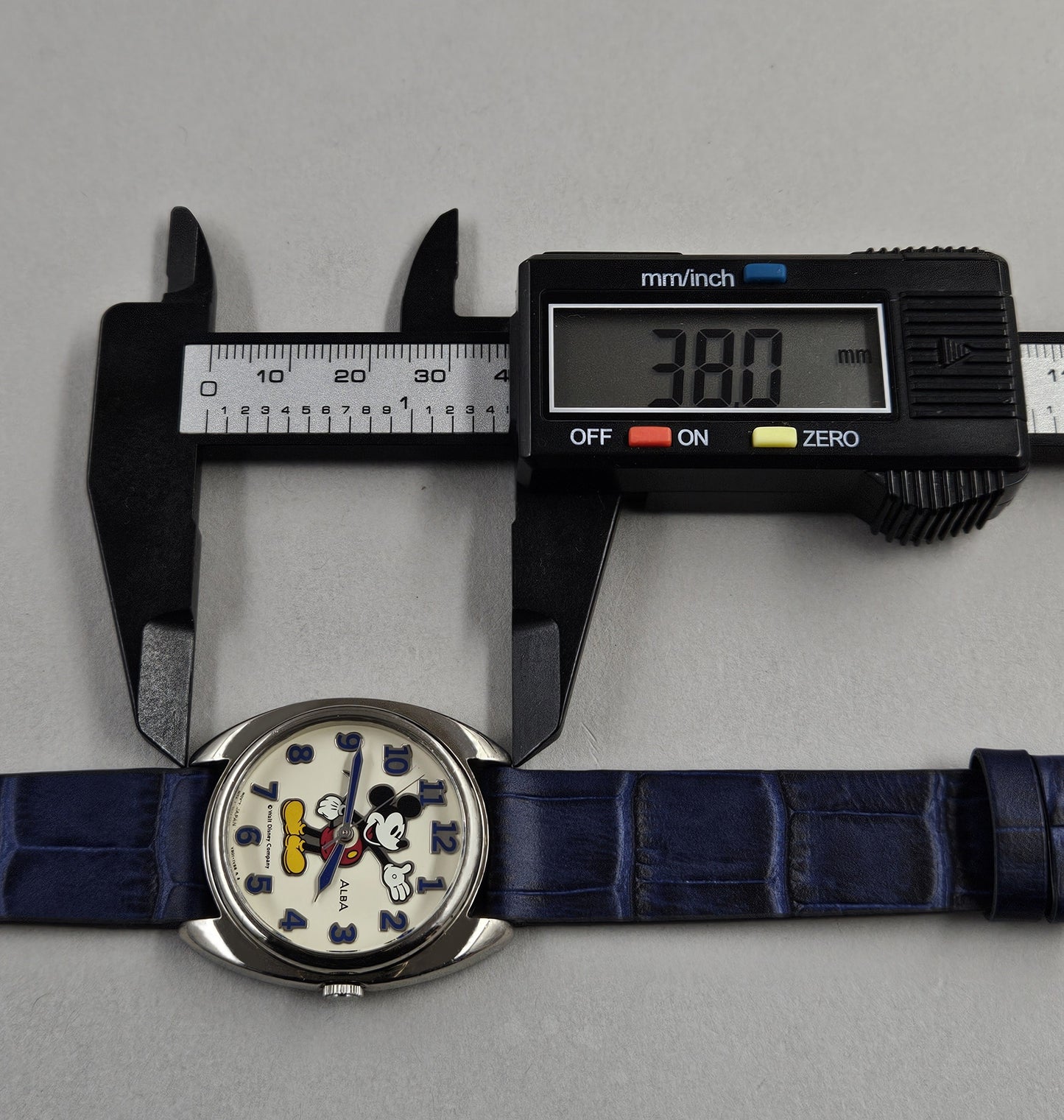Seiko Alba Mickey Mouse V501-6P10