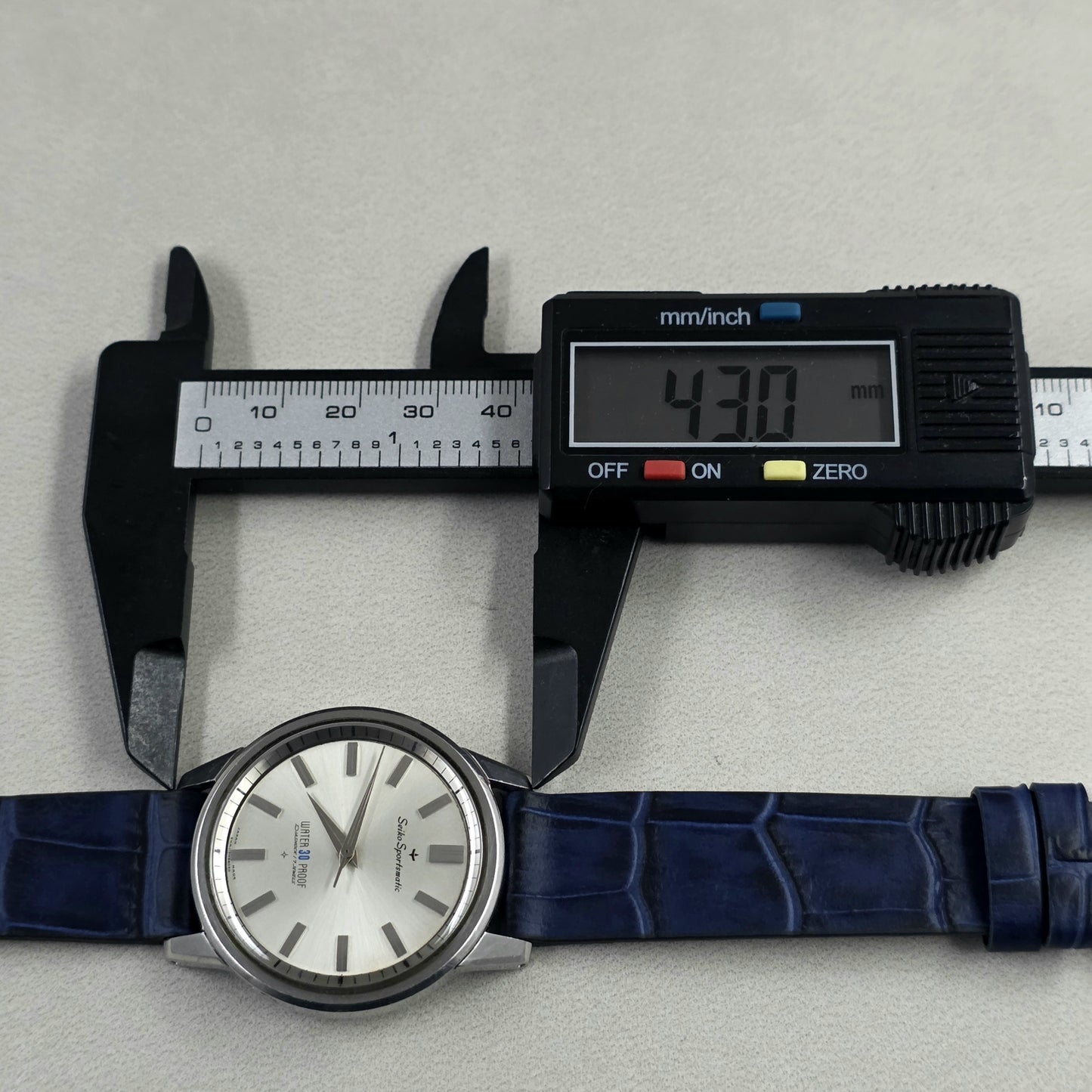 Seiko Seikomatic J13045E