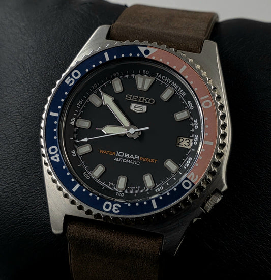 Seiko 5 Pepsi 7002‑7010