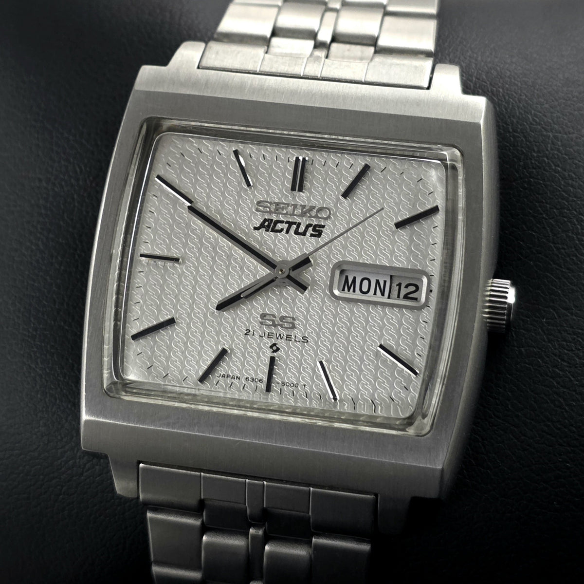 Seiko 5 Actus “Square” Ref. 6306-5000