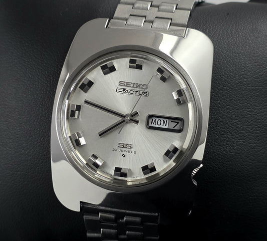 Seiko 5 Actus “Elliptic Case” Ref. 6106-7430