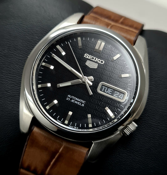 Seiko 5 7S26-01V0