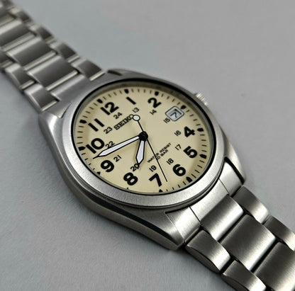 Seiko 7N42-8260