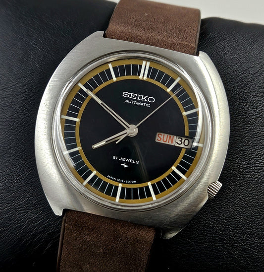 Seiko 7019-8050