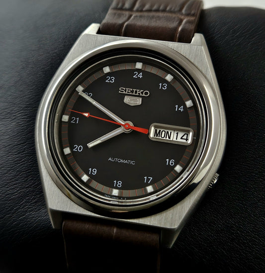 Seiko 5 7S26-8760
