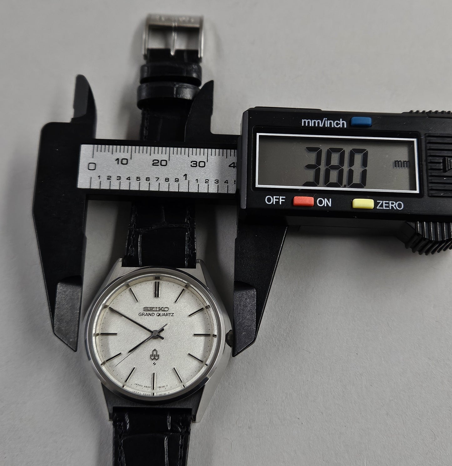 Seiko Grand Quartz 4840-8040