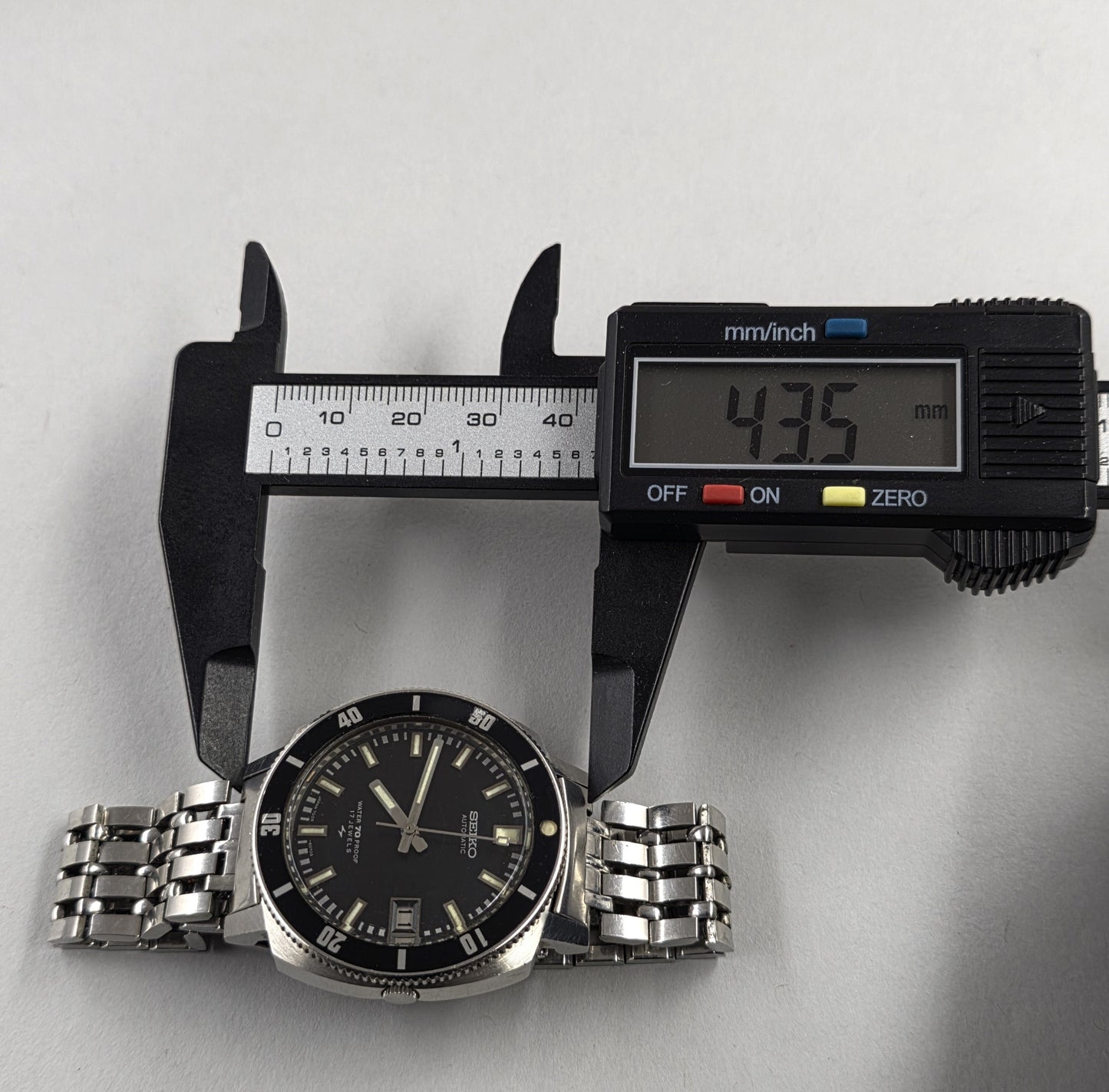 Seiko Military Style 7005-8050
