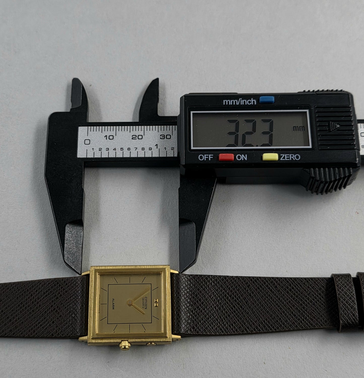 Citizen Alarm Square 240081-TA