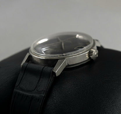 Omega Genève 131.019 Crosshair Dial