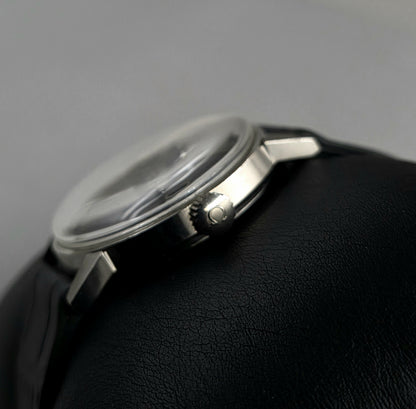 Omega Genève 131.019 Crosshair Dial