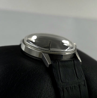 Omega Genève 131.019 Crosshair Dial