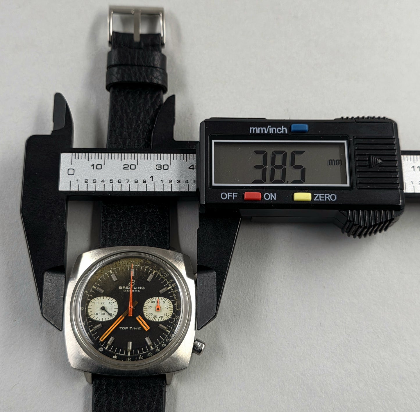 Breitling Top Time 2211