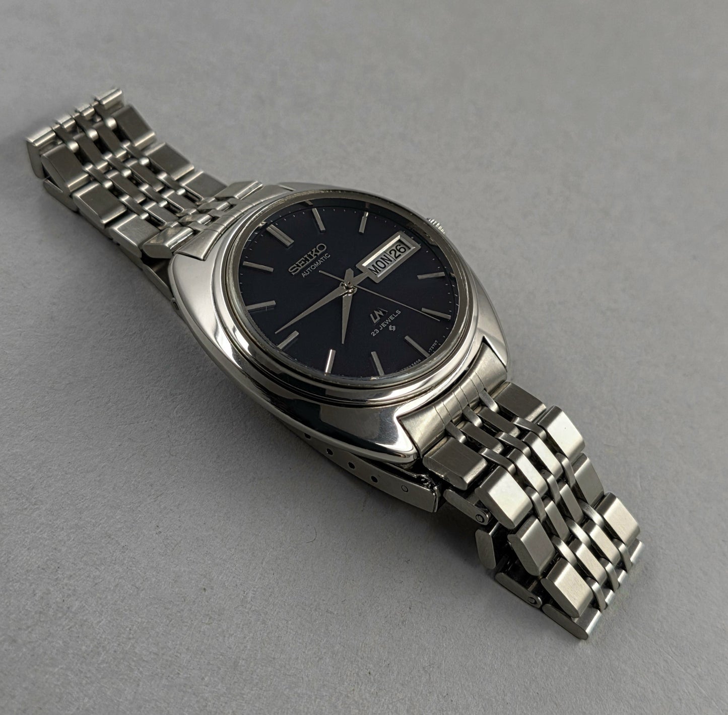 Seiko Lord Matic 5606-7151