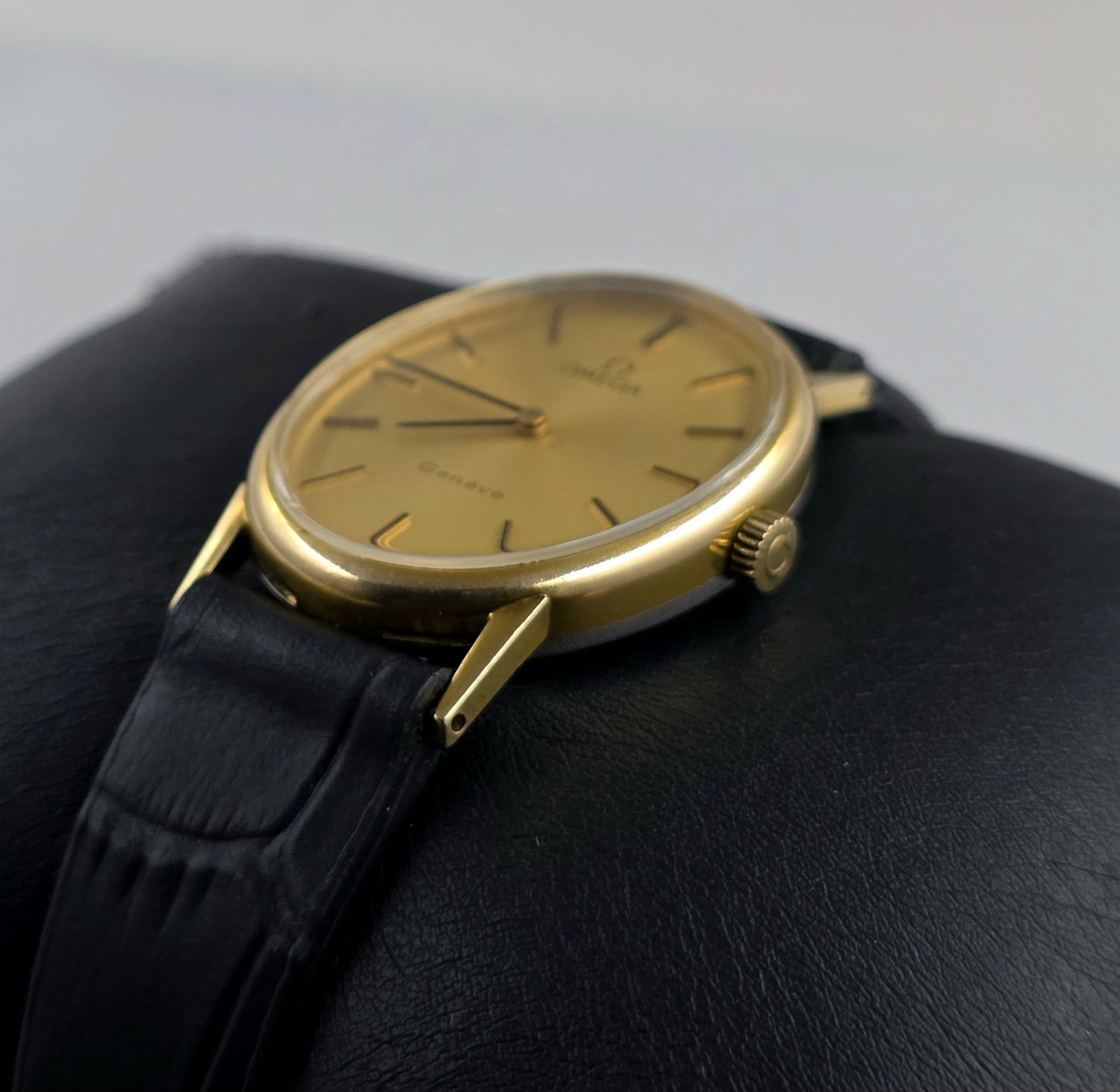 Omega Genève 511.416