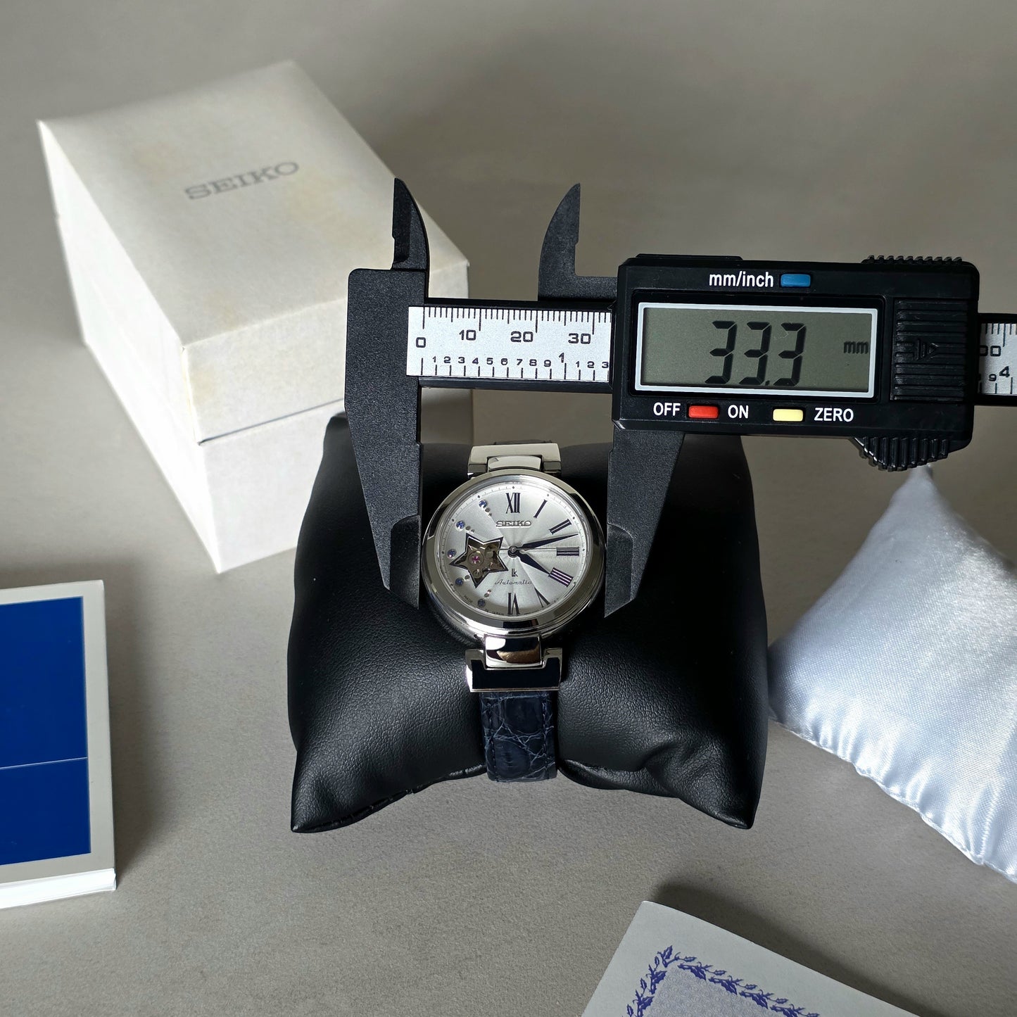 Seiko Lukia Lady 4R38-01L0