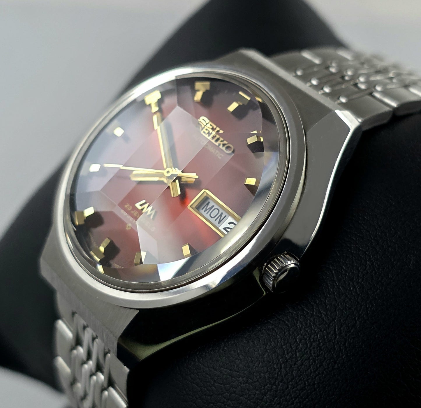 Seiko Lord Matic 5606-5320