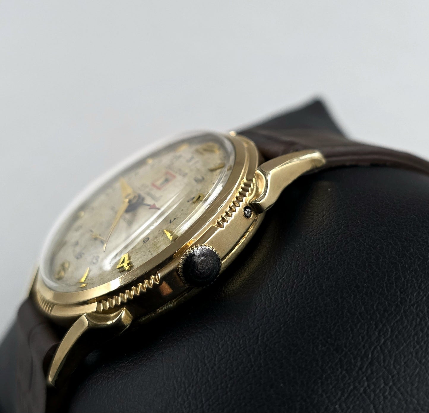 Bulova Pointer Date "23 Jewels"