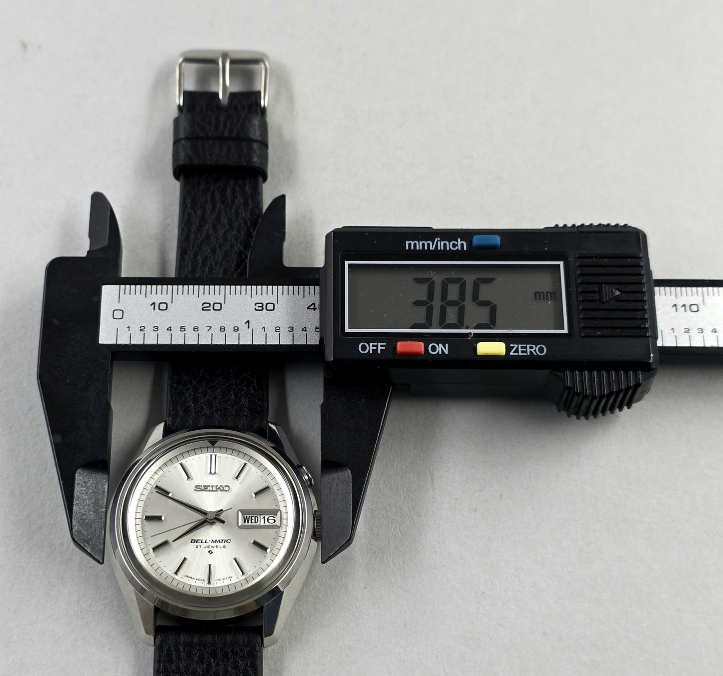 Seiko BellMatic 4006-7012 White Dial