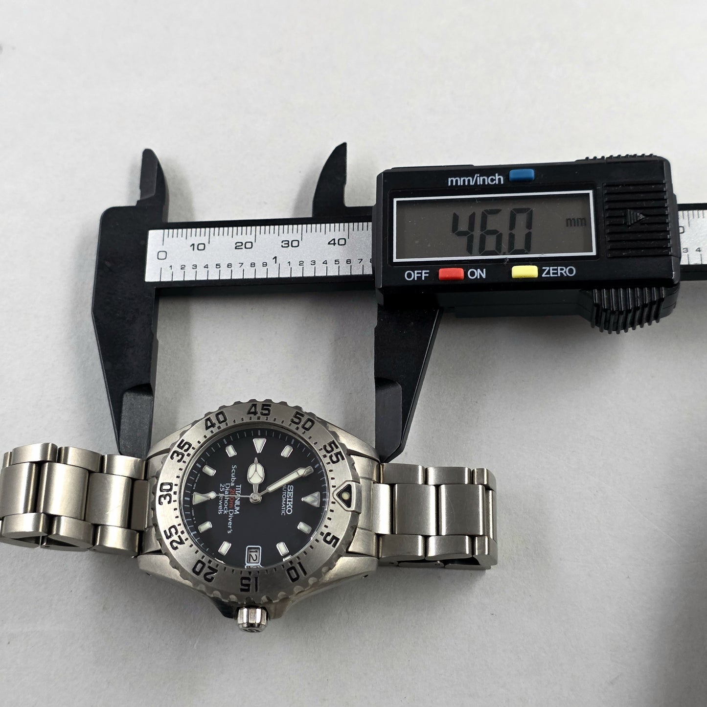 Seiko SCVF001 Titanium Diver's 200m