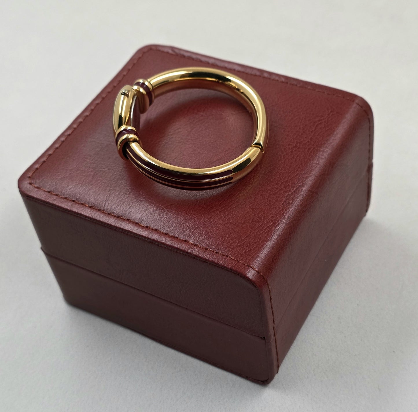 Pequignet Burgundy Gold Edition