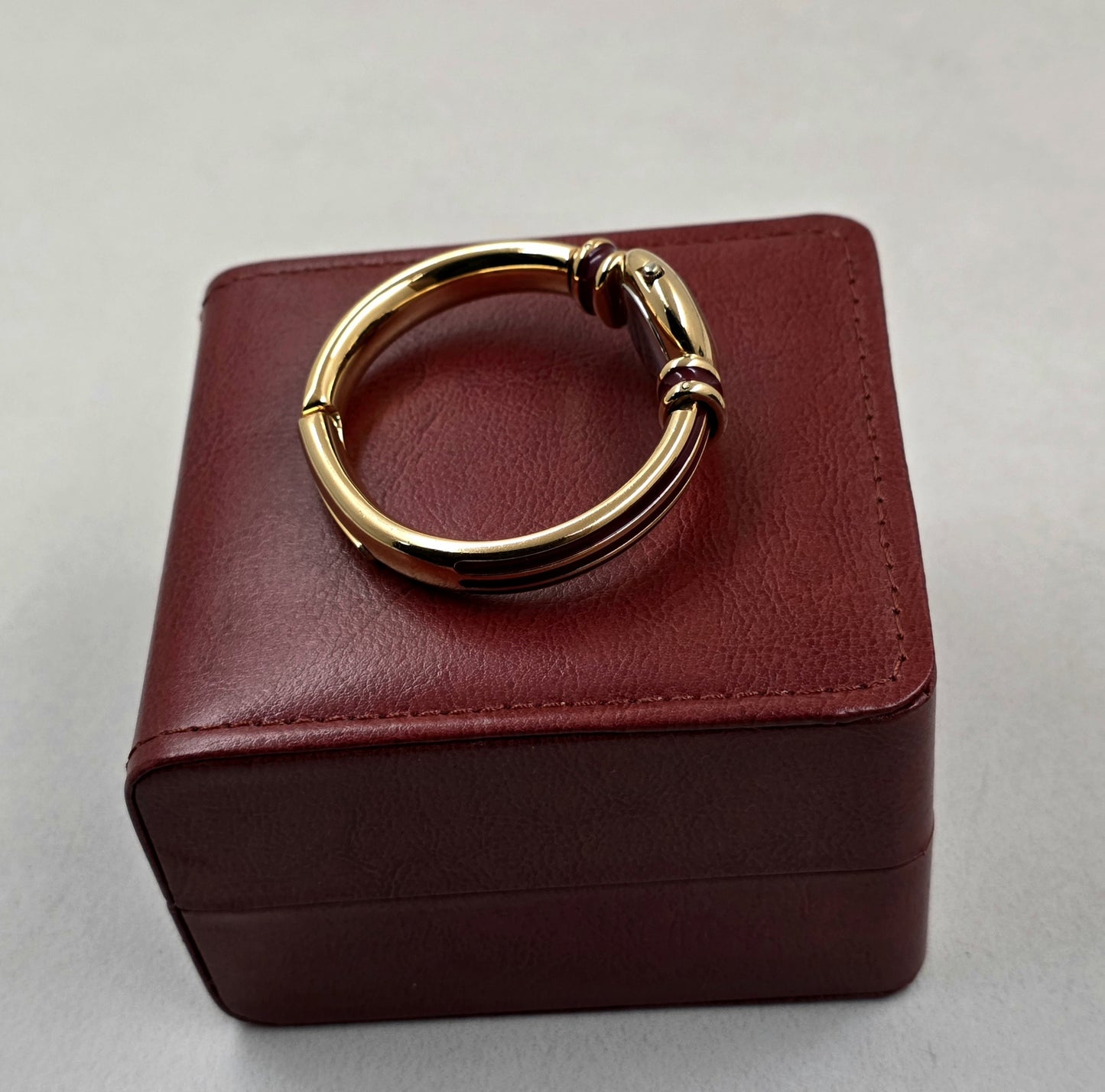 Pequignet Burgundy Gold Edition