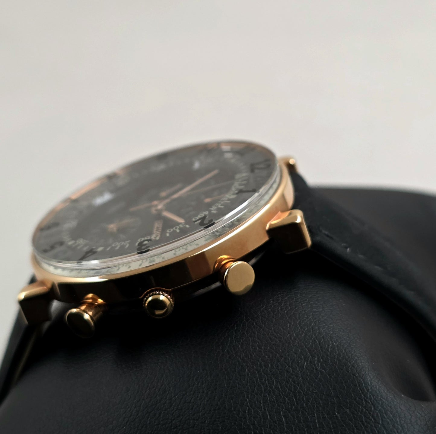 Seiko 7T92-0TL0 “Sottsass Associates”