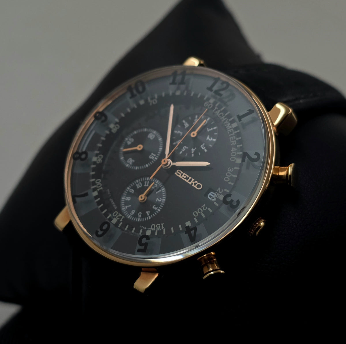 Seiko 7T92-0TL0 “Sottsass Associates”
