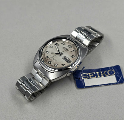 Seiko 7009-8081