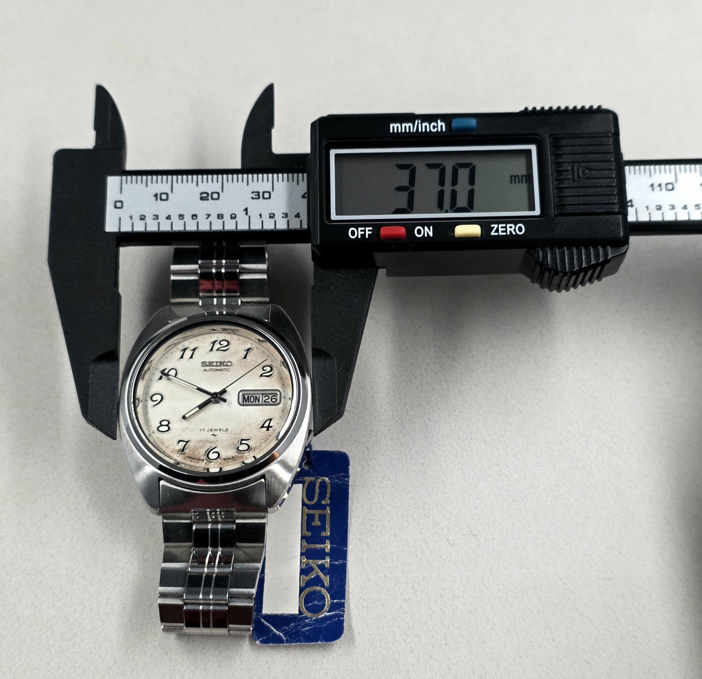 Seiko 7009-8081