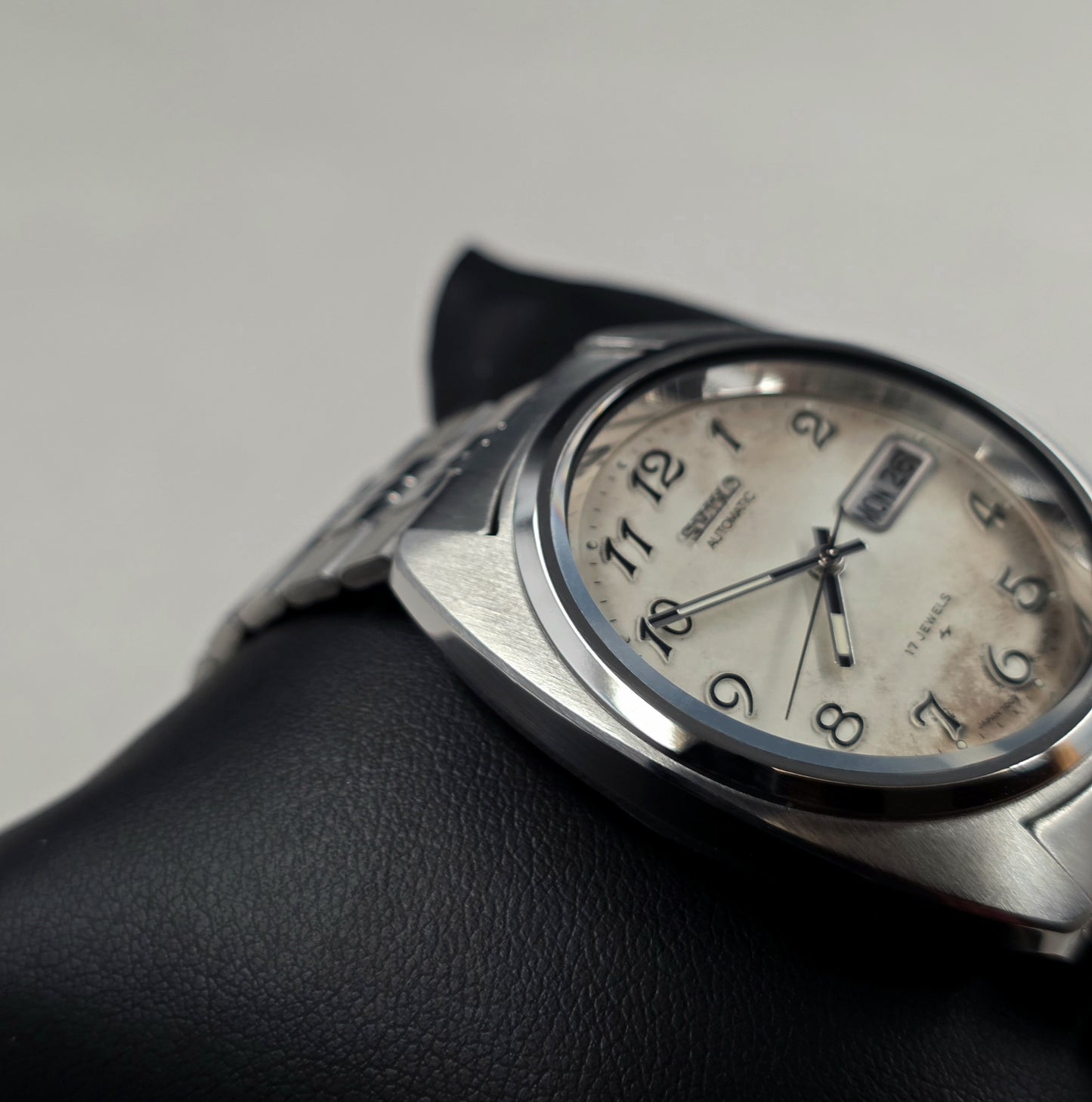 Seiko 7009-8081