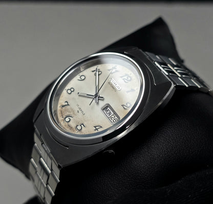 Seiko 7009-8081