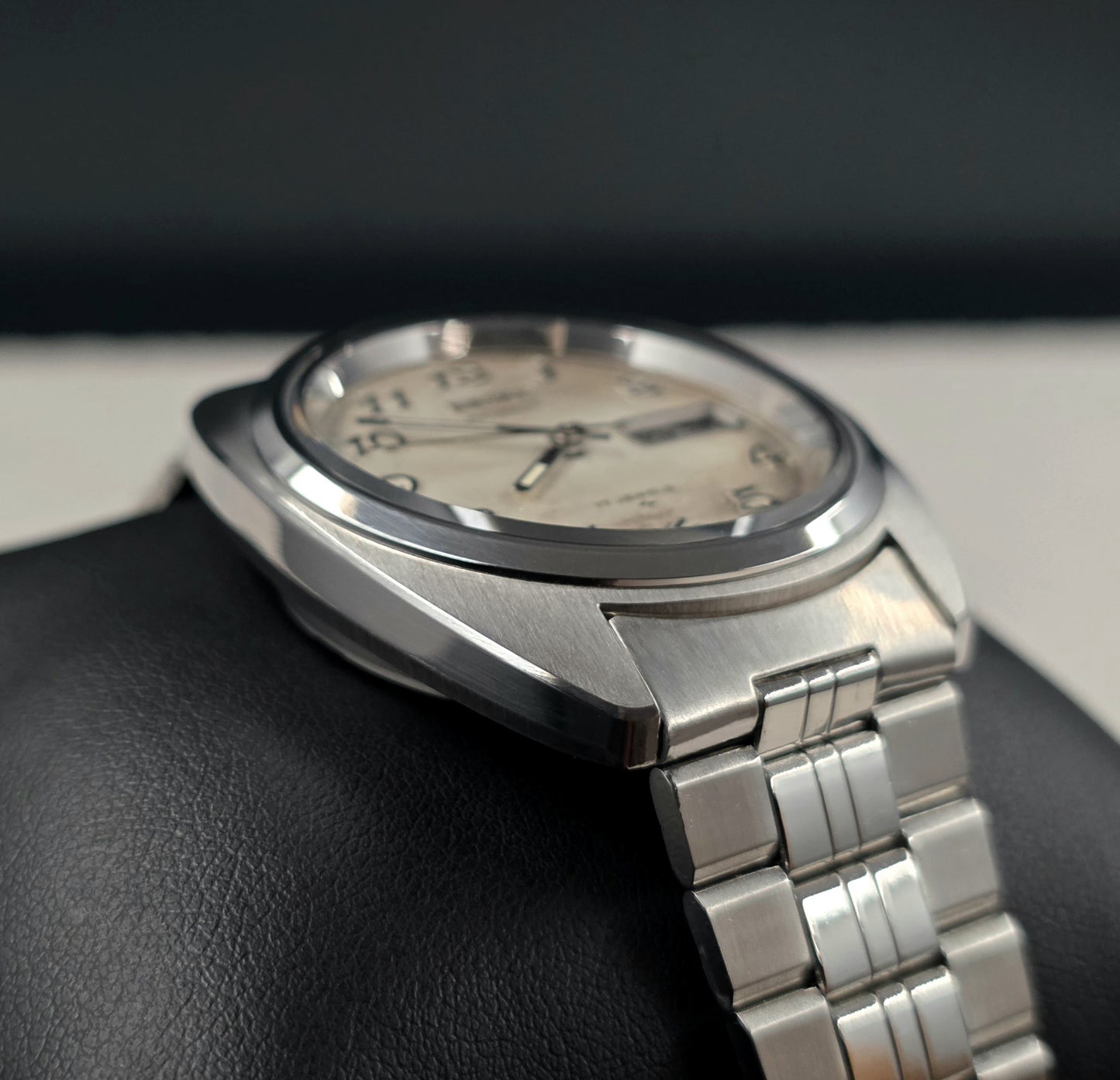 Seiko 7009-8081