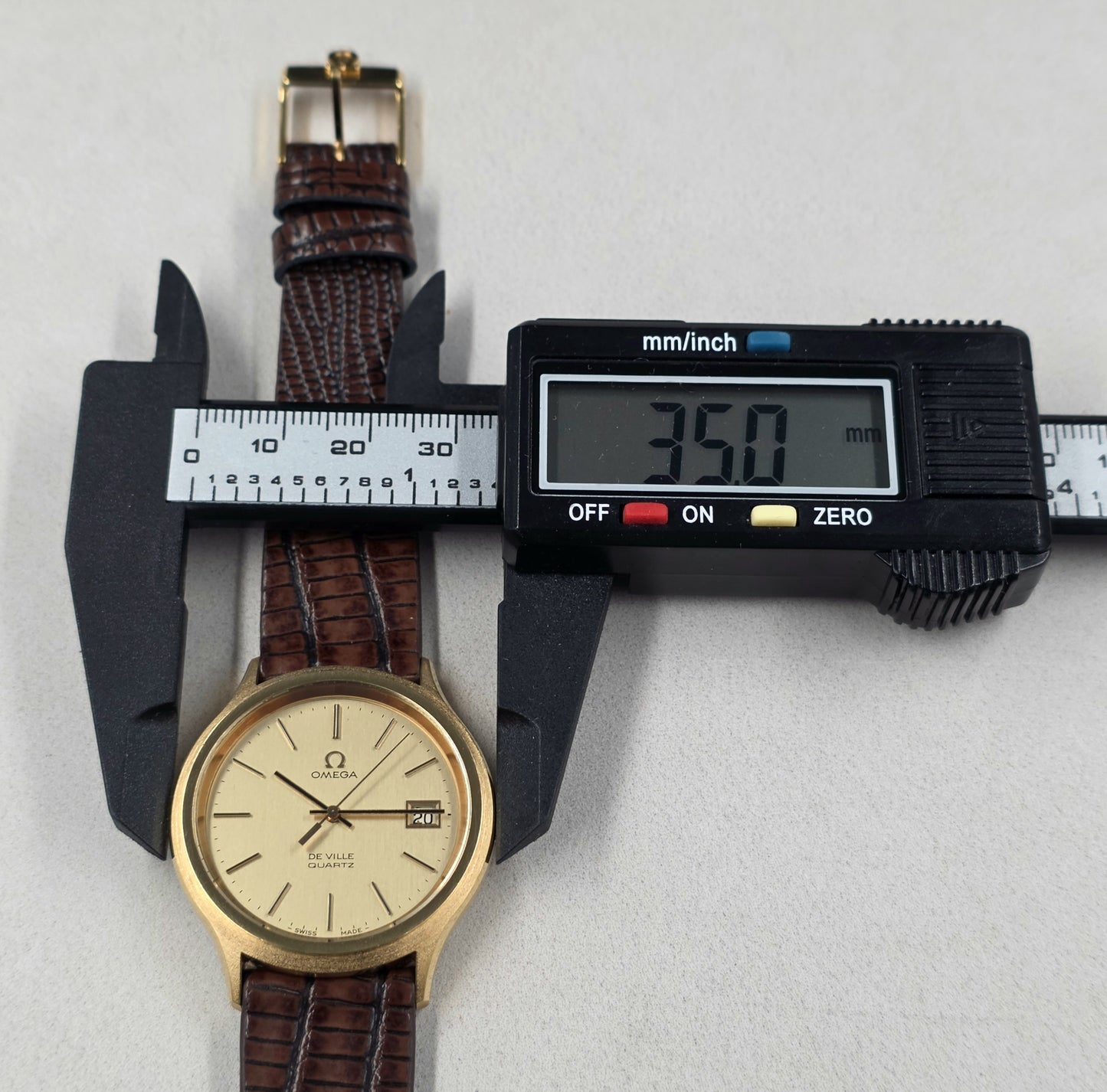 Omega De Ville Quartz NOS