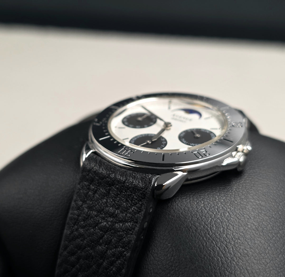Seiko Avenue Moonphase