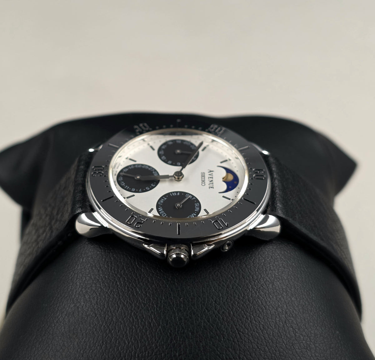 Seiko Avenue Moonphase