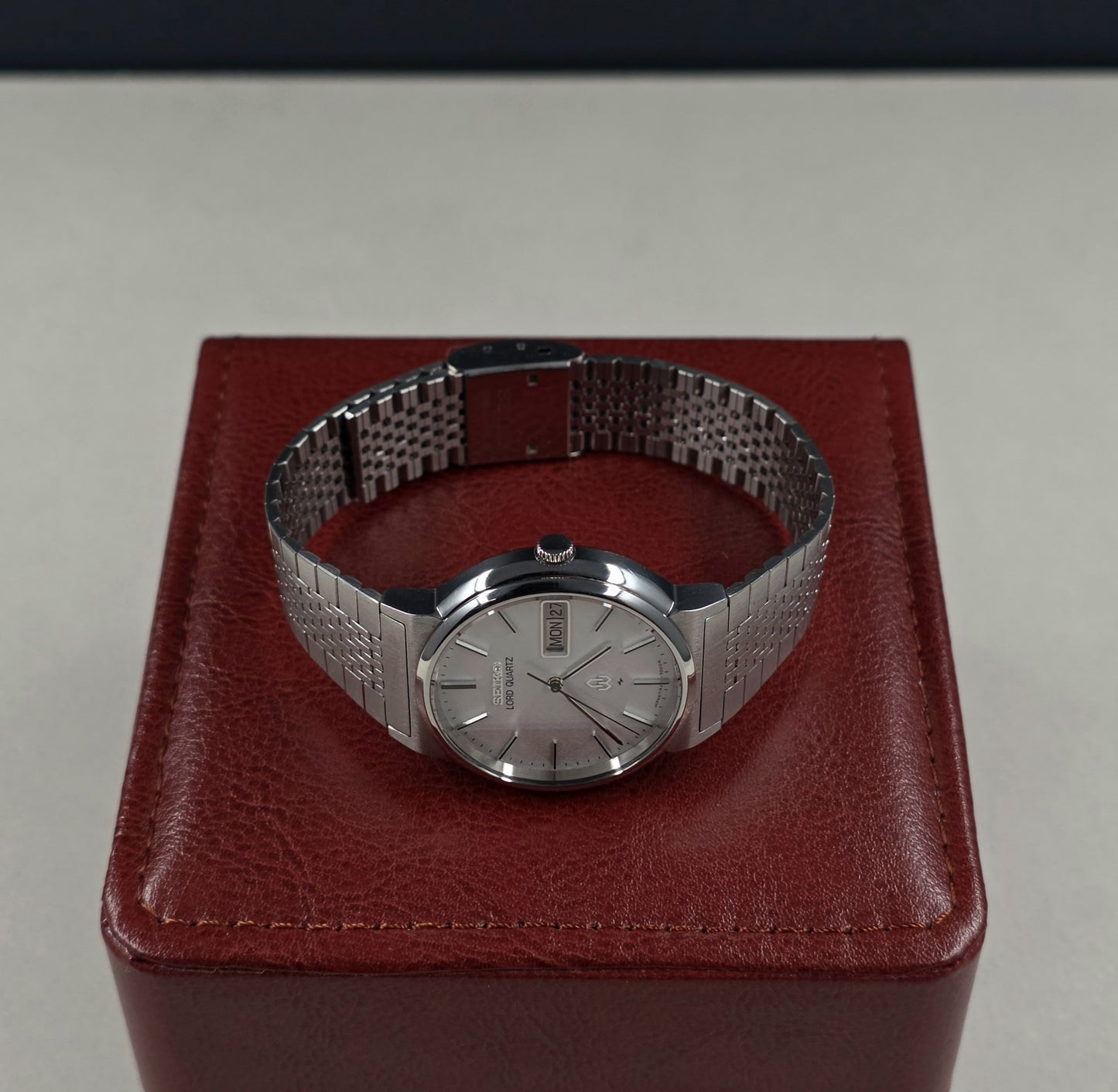 Seiko Lord Quartz 7143-7000