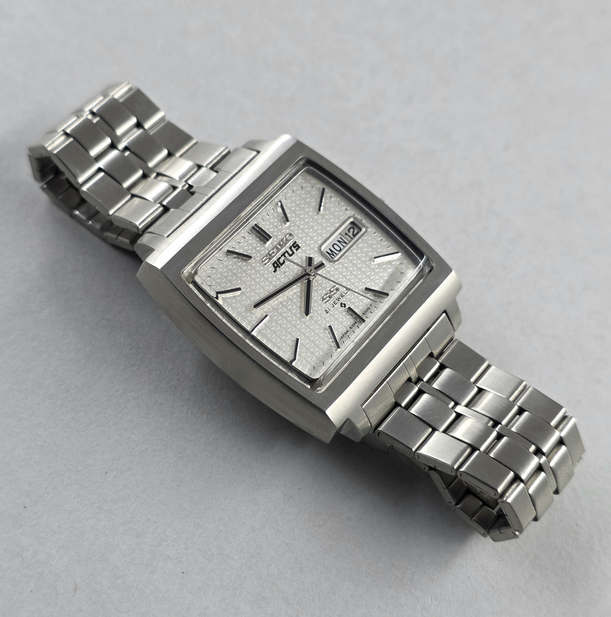 Seiko 5 Actus “Square” Ref. 6306-5000