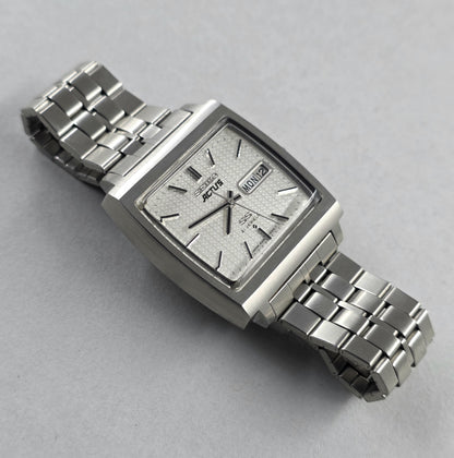 Seiko 5 Actus “Square” Ref. 6306-5000