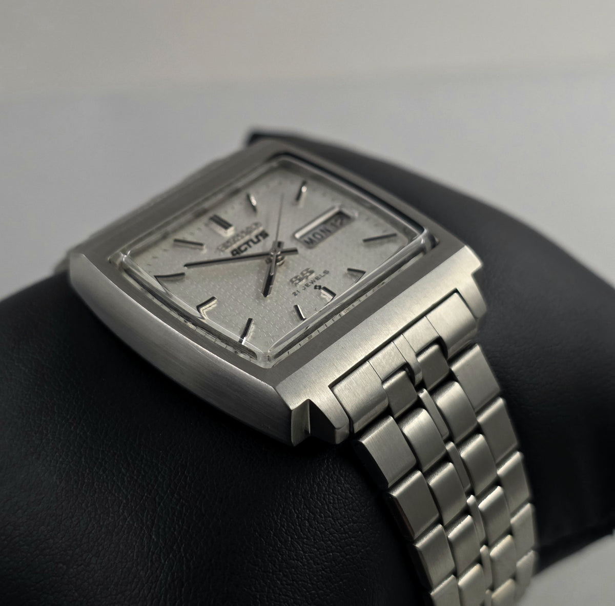 Seiko 5 Actus “Square” Ref. 6306-5000