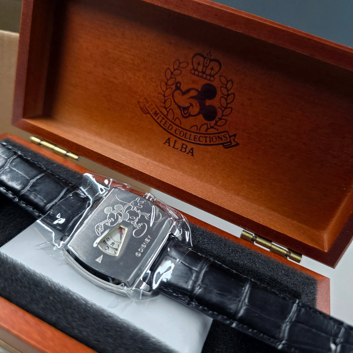ALBA Disney Limited Collections ACAM001 / Y204-5000