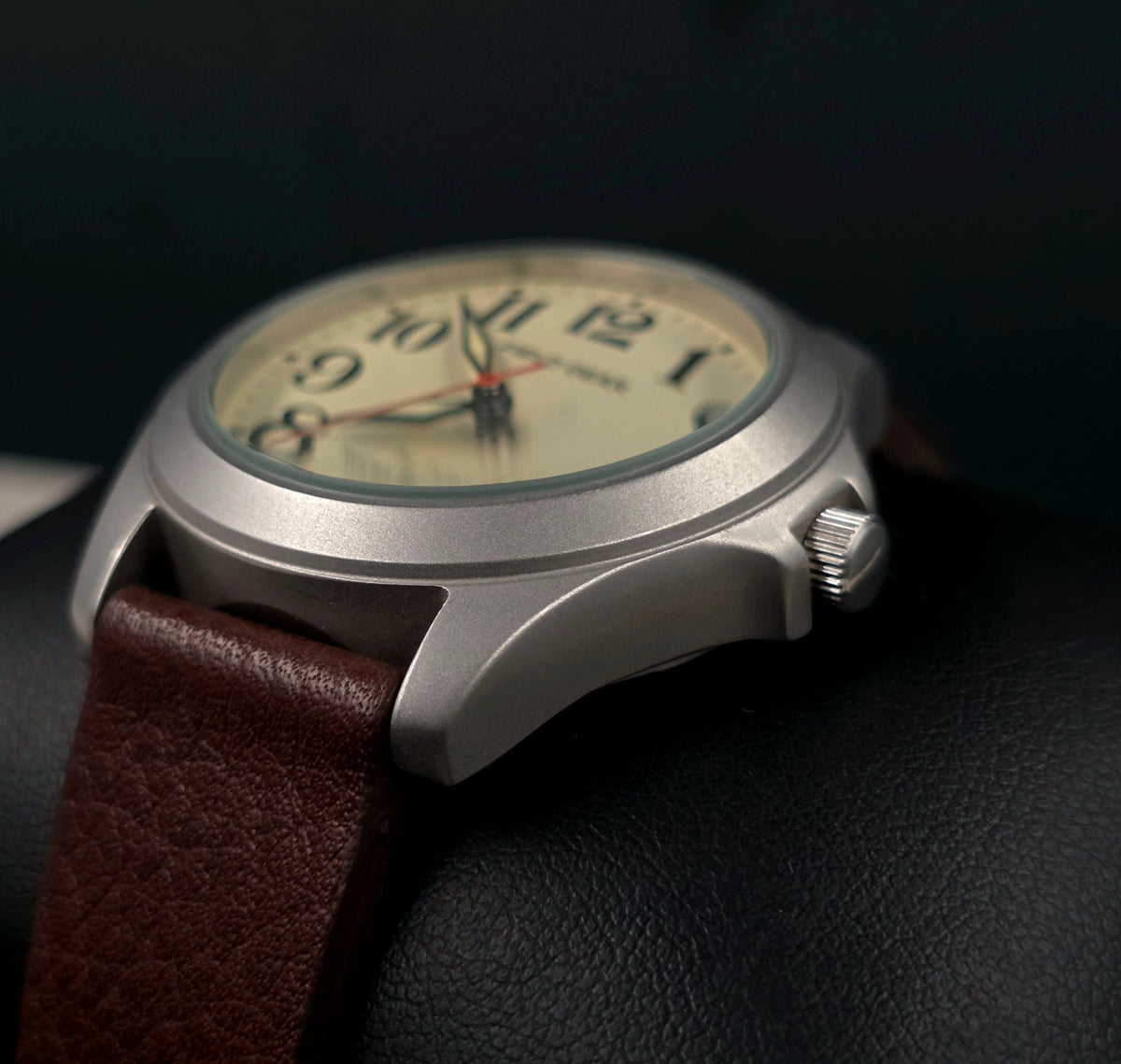 ALBA Field Gear Automatic Ref. Y621-8010