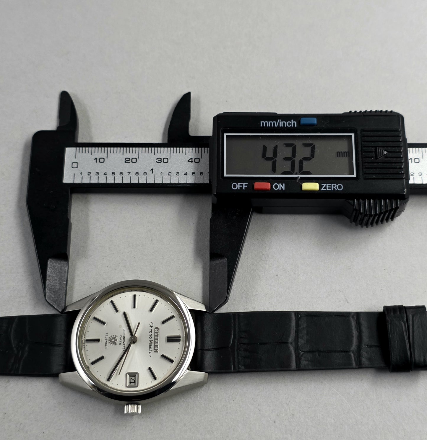 Citizen ChronoMaster Chronometer Date 4-180194-Y