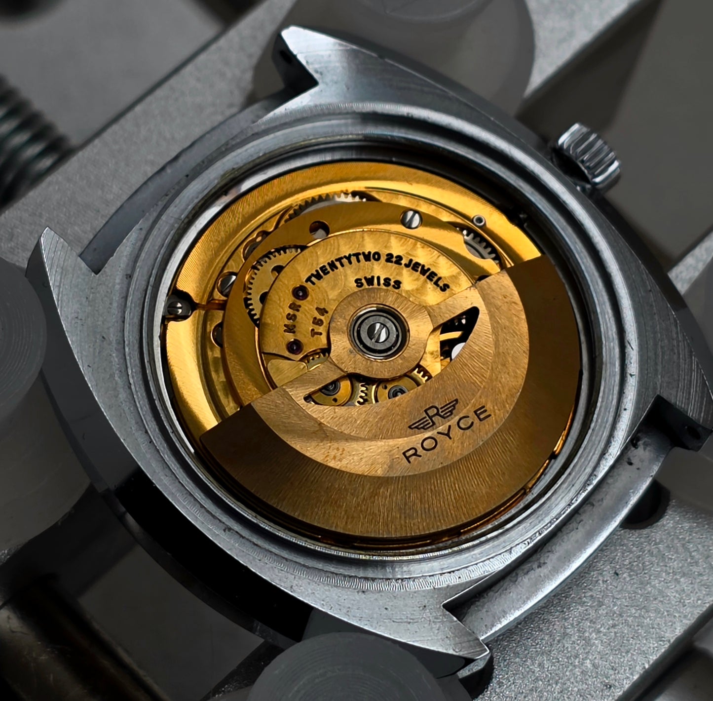 Royce Skeleton Automatic