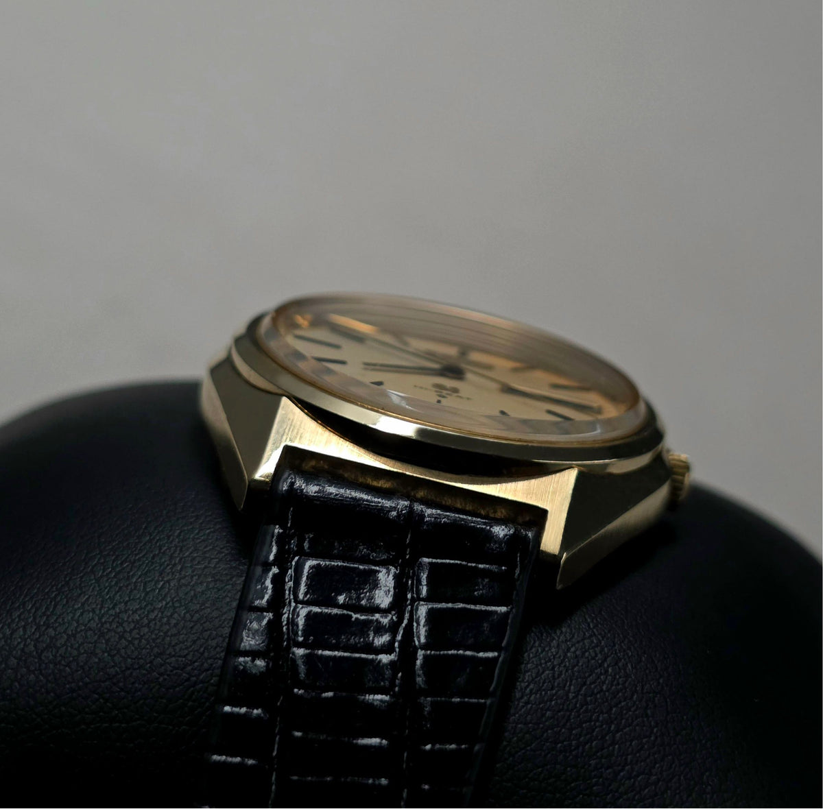 Grand Seiko 56GS Hi-Beat Cap Gold Ref. 5646-7010