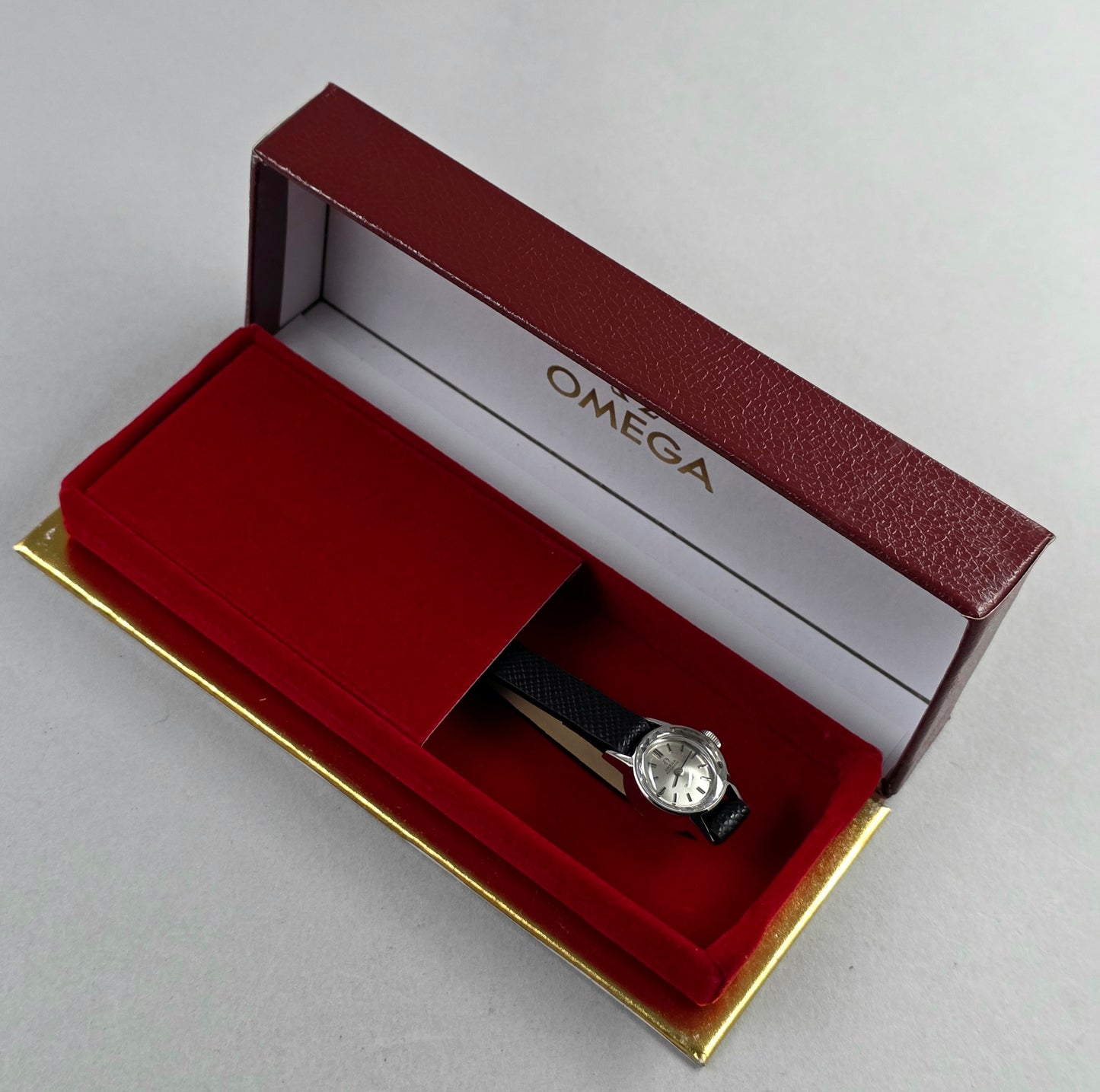 Omega De Ville Lady - Ref. 551.004