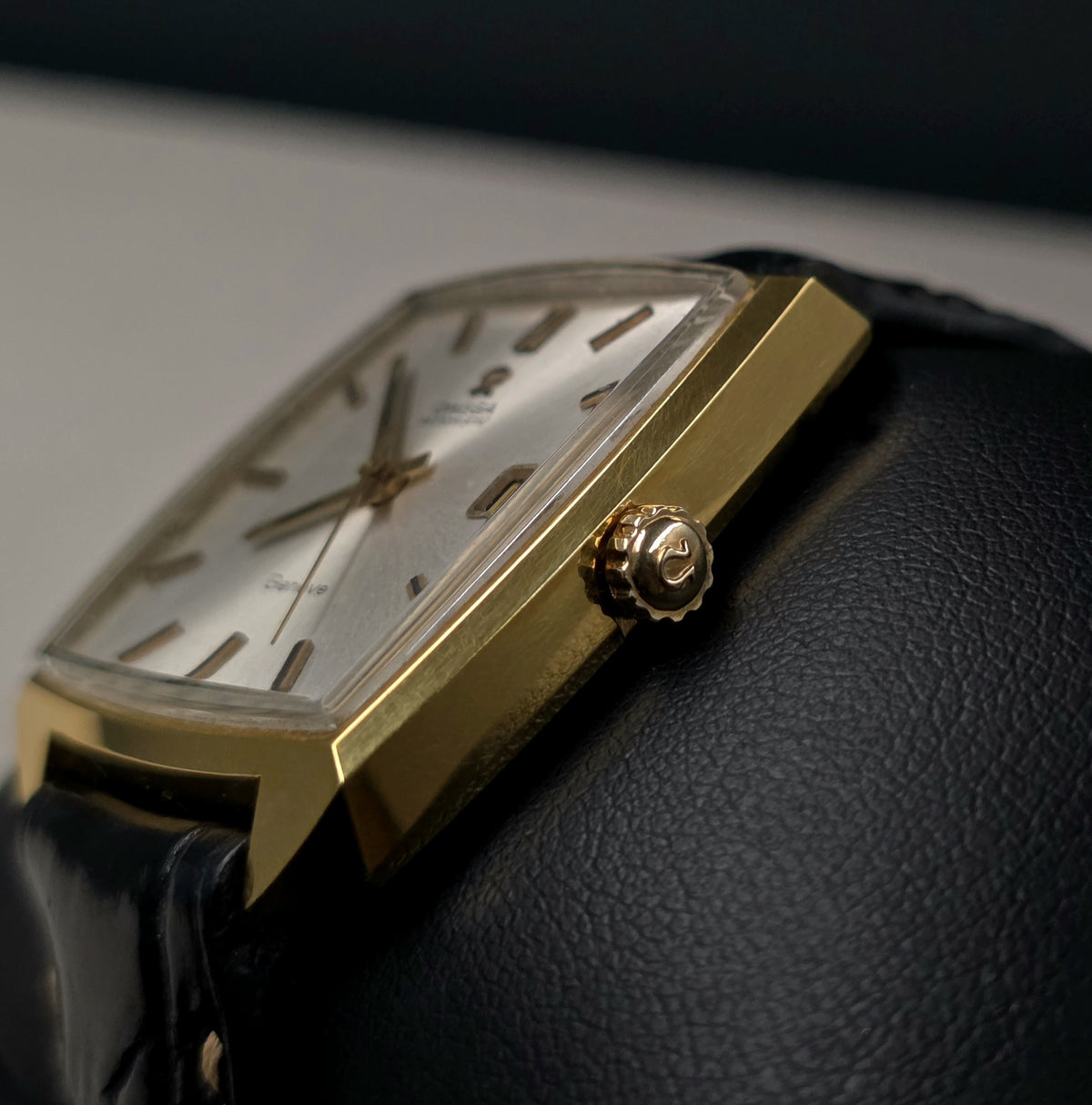 Omega Genève Automatic Ref. 166.042