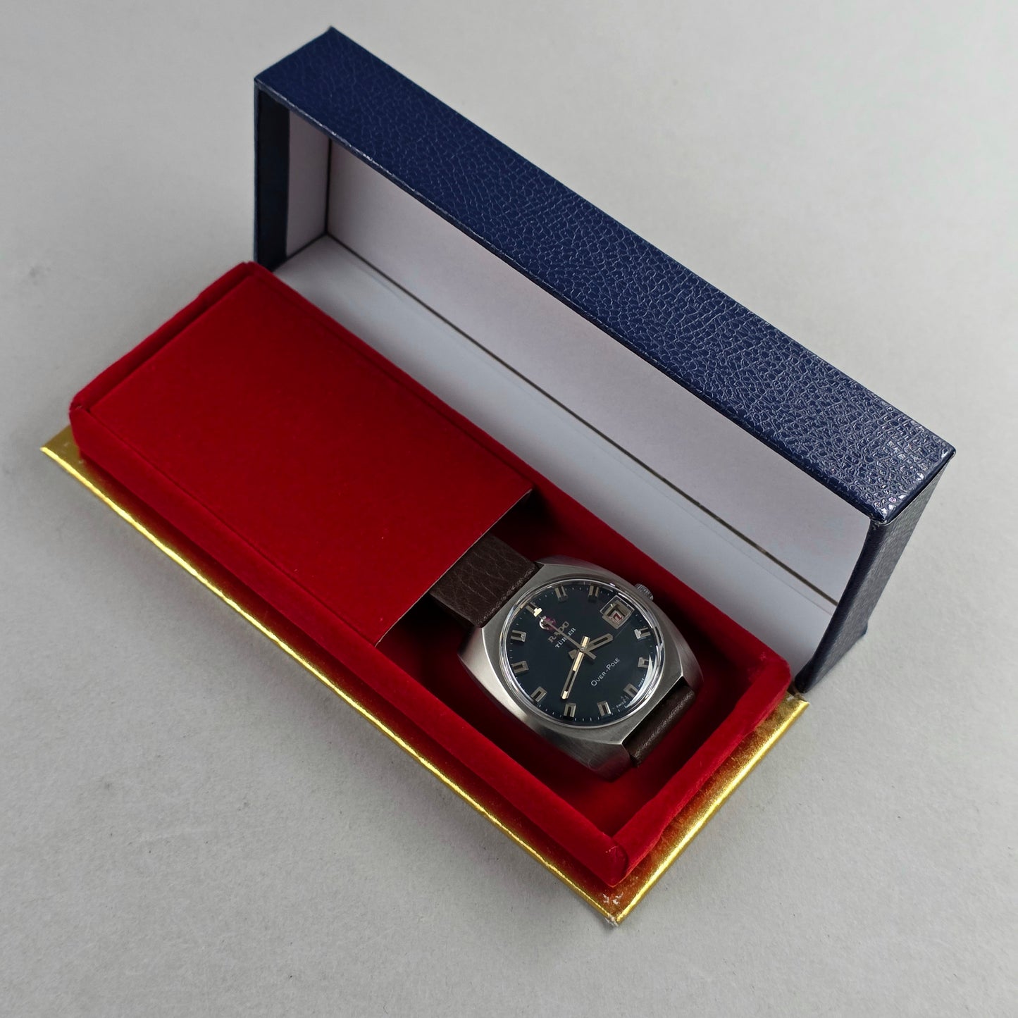Rado Over-Pole Türler 1858